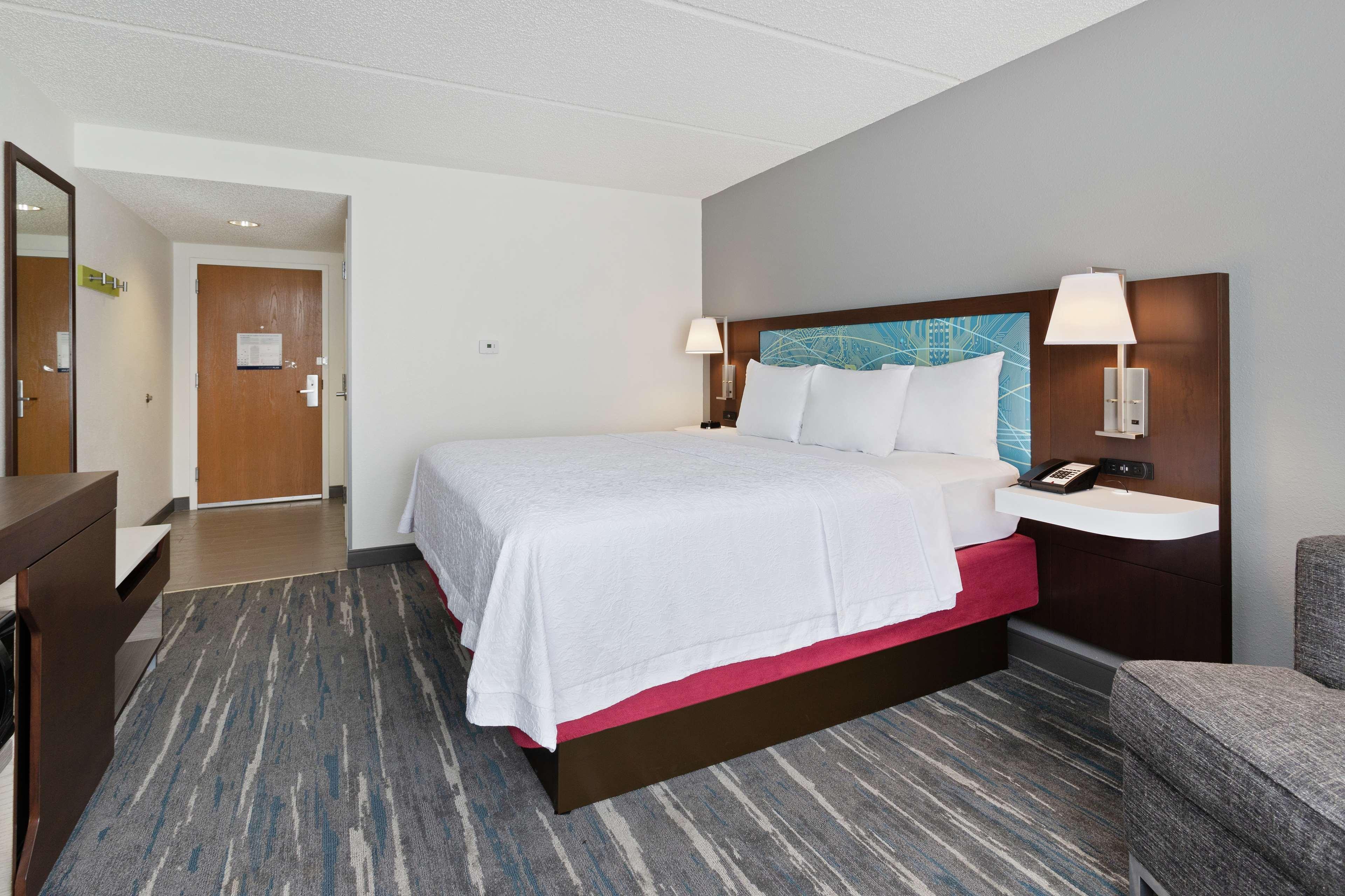 Hampton Inn & Suites Orlando International Drive North Exterior photo
